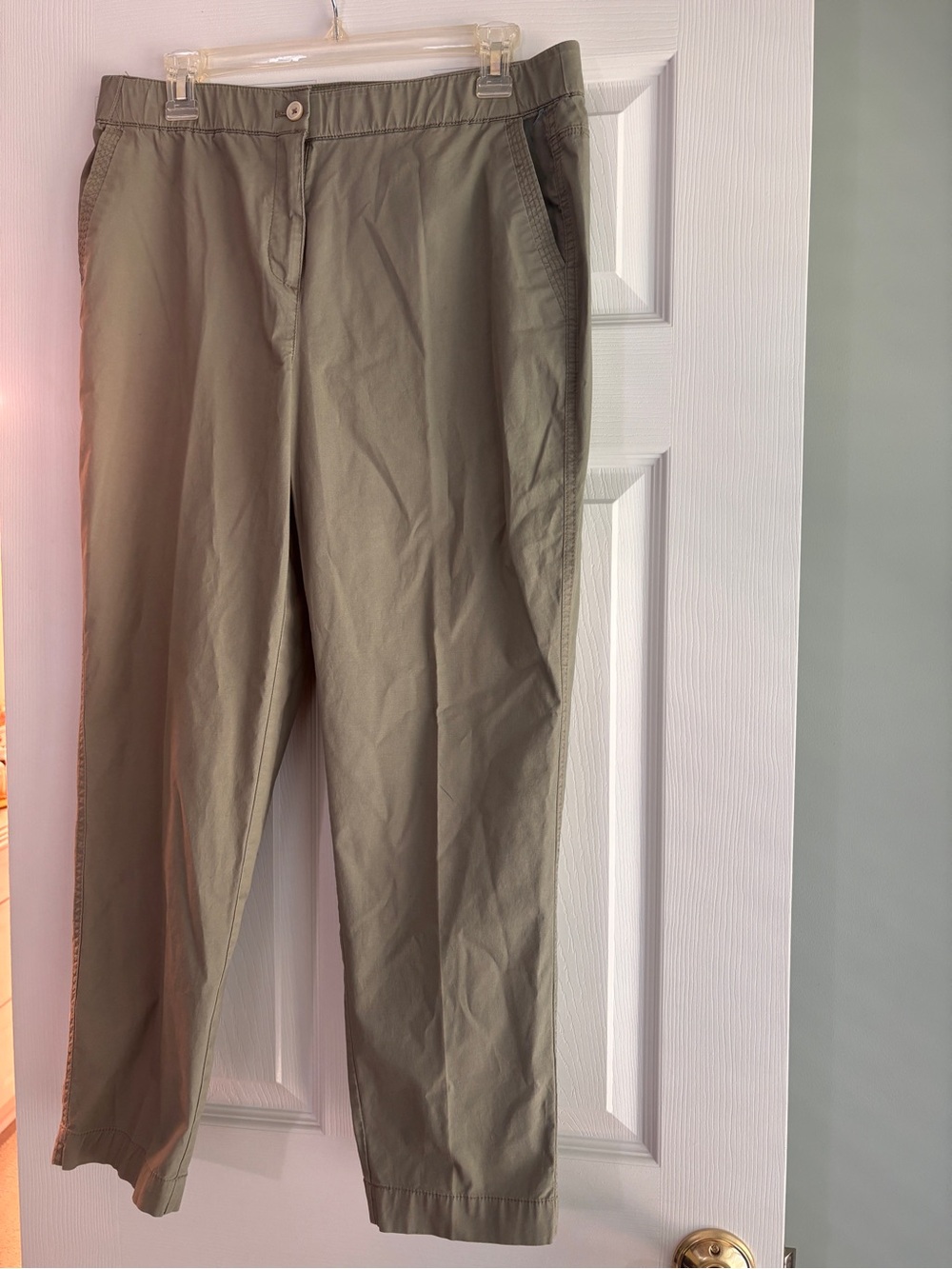 CHICOS Comfort Waist Luxe Utility Ankle Olive Green Khaki Comfortable Pants 1.5